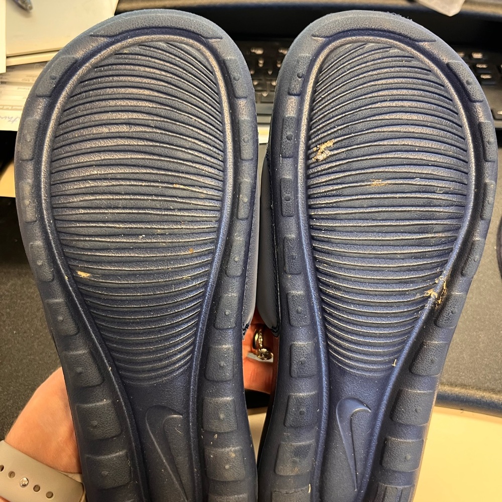 Nike Navy Slide Sandals size 7 men’s - Picture 5 of 5